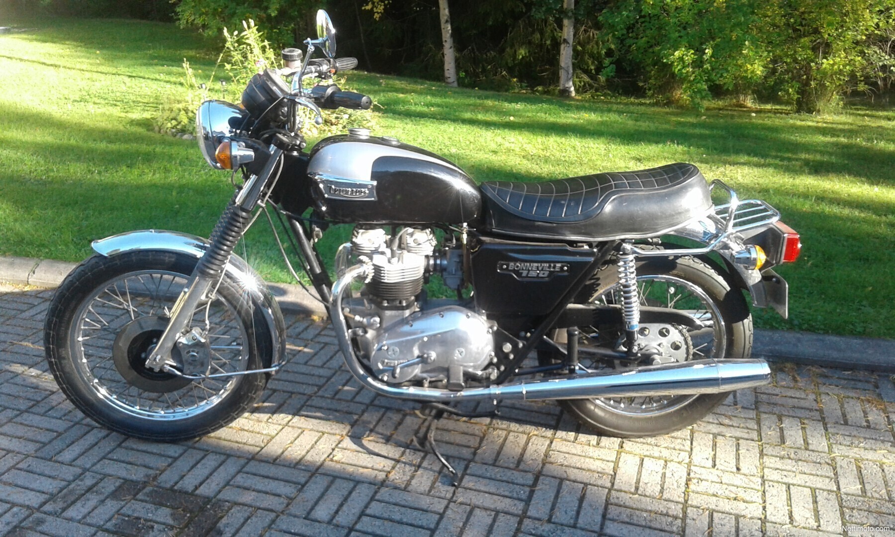 Triumph Bonneville T E Cm Haukipudas Moottoripy R