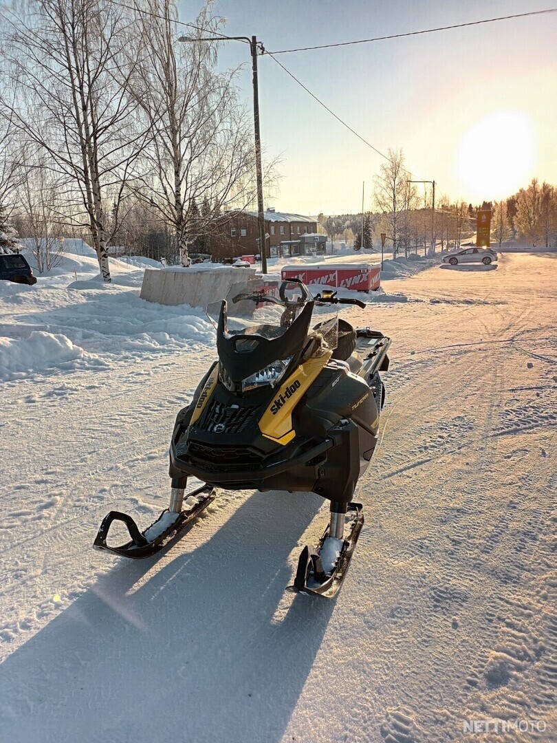 Ski Doo Tundra Lt Efi Cm Muonio Moottorikelkka