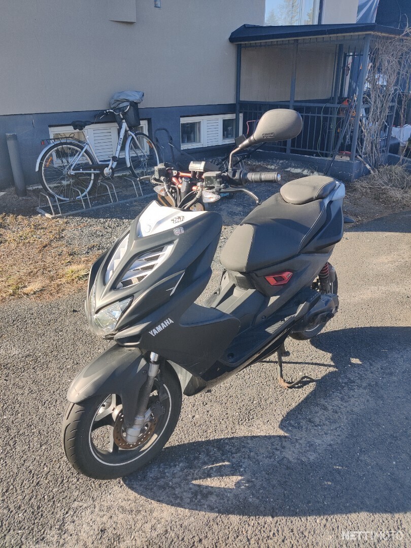 Yamaha Aerox 50 naked 50 cm³ 2015 Haukipudas Skootteri Nettimoto