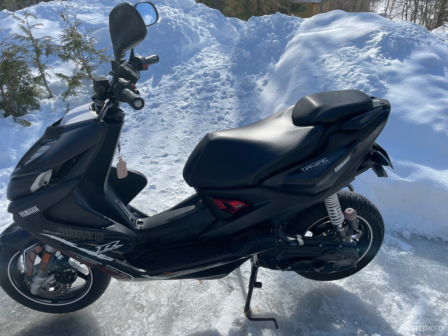 Yamaha Aerox NS N NAKED R Matta musta cm³ Varkaus Skootteri Nettimoto