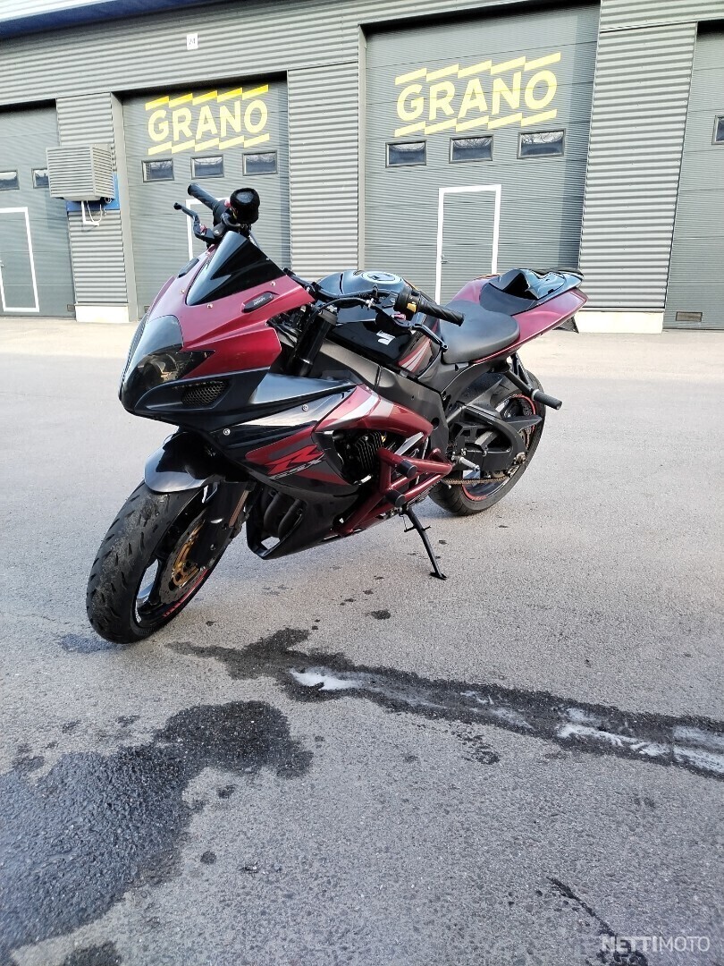 Suzuki Gsx R Cm Raisio Moottoripy R Nettimoto