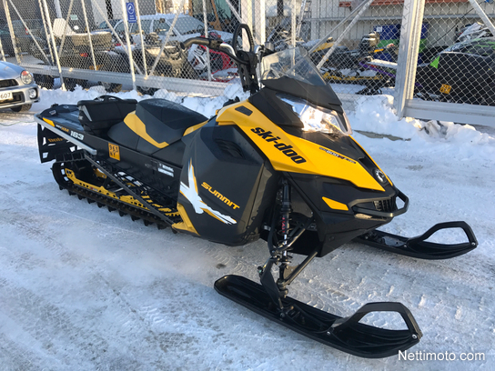 Ski Doo Summit X E Tec R Cm Kemij Rvi Snow Mobile