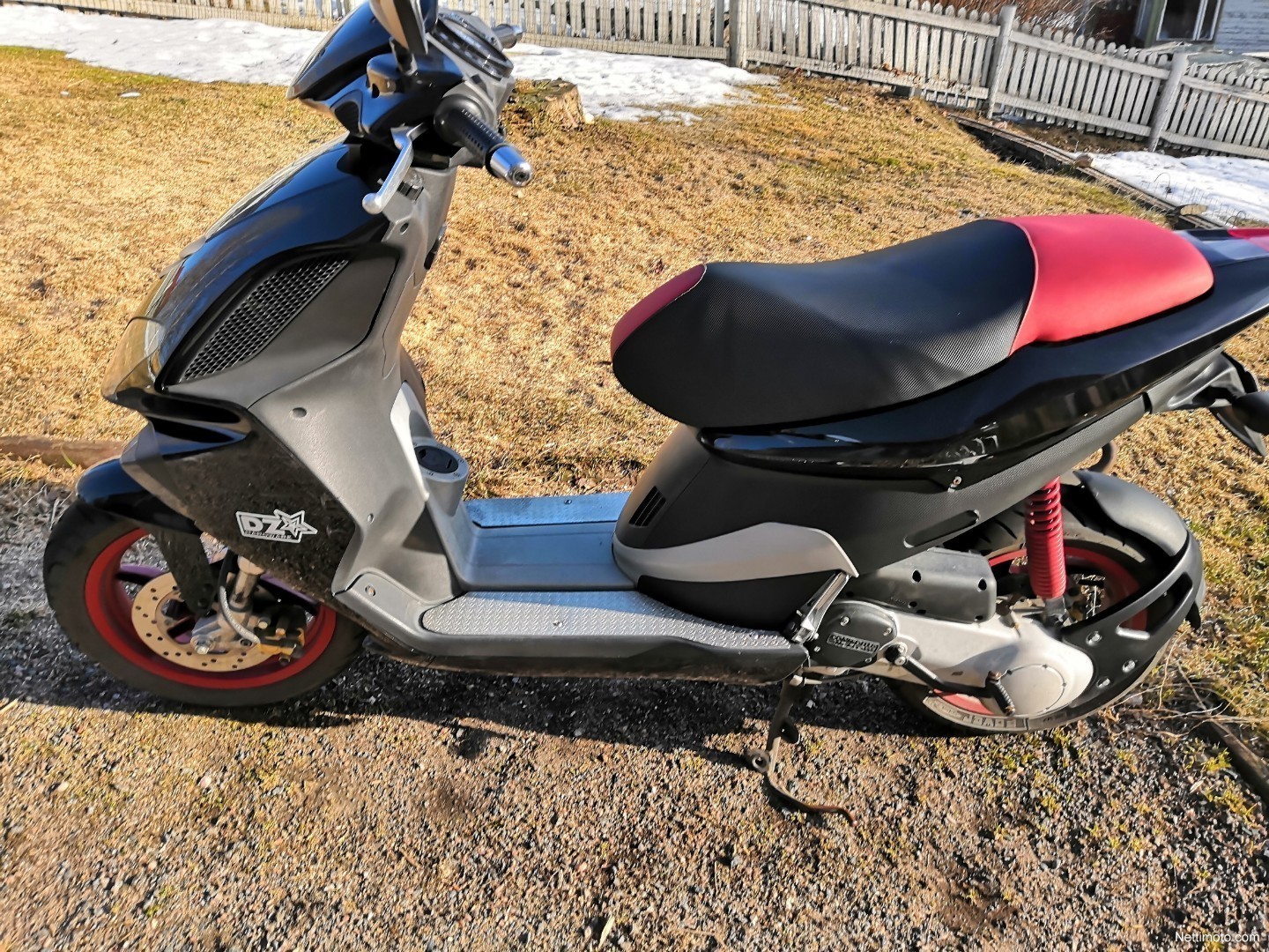 Piaggio NRG POWER DD 50 cm³ 2009 Heinola Skootteri Nettimoto