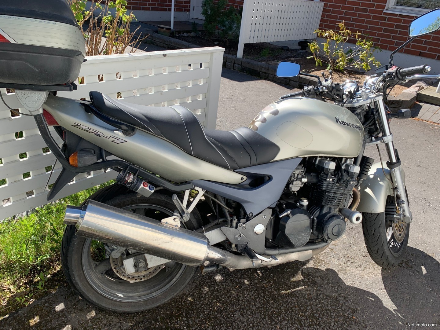 Kawasaki Zr Cm Oulu Moottoripy R Nettimoto