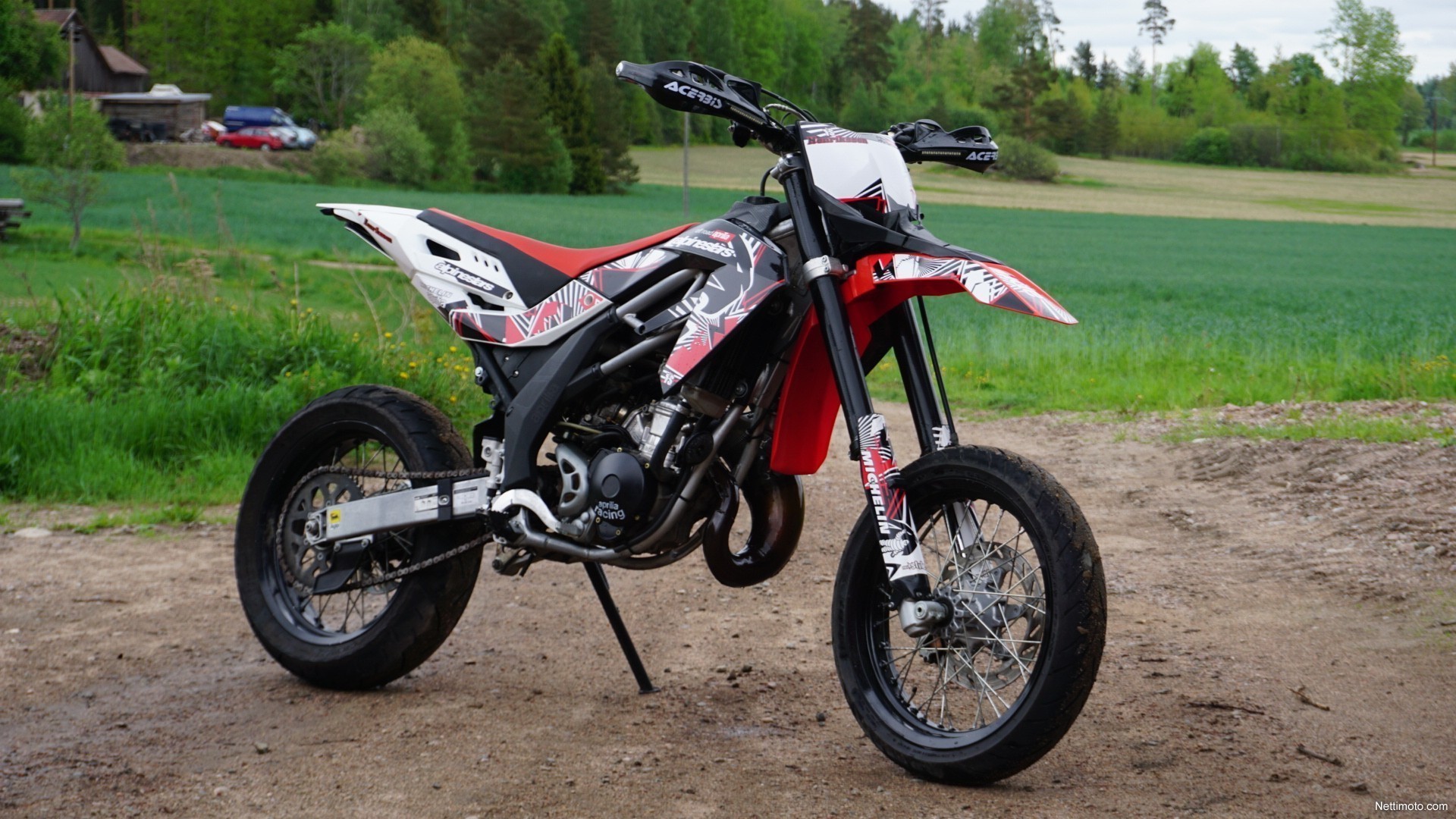 Aprilia SX 125 cm³ 2010 Myrskylä Moottoripyörä Nettimoto Aprilia SX 125 cm³ 2010 Myrskylä Moottoripyörä Nettimoto