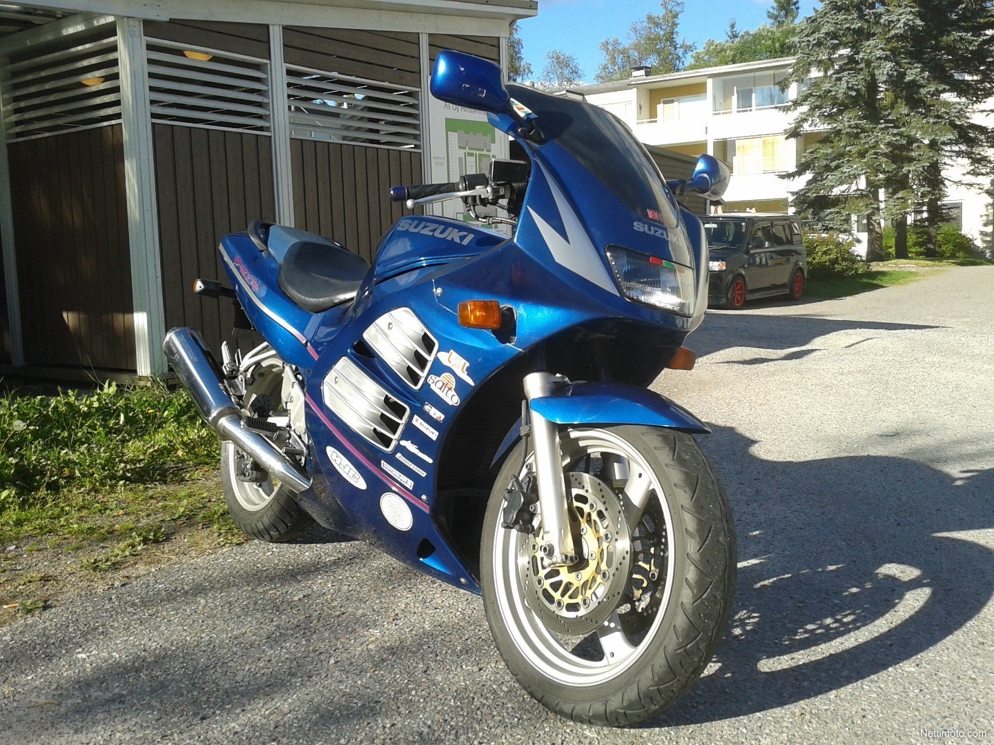 Suzuki rf 600r