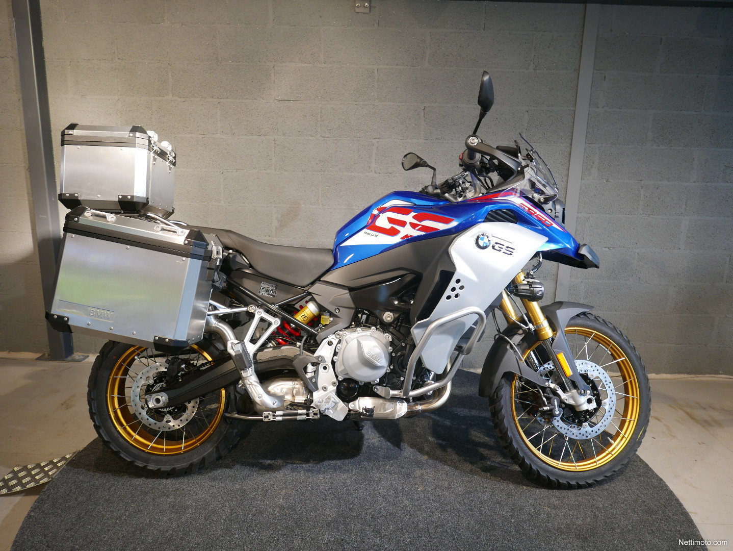 Bmw gs850 adventure