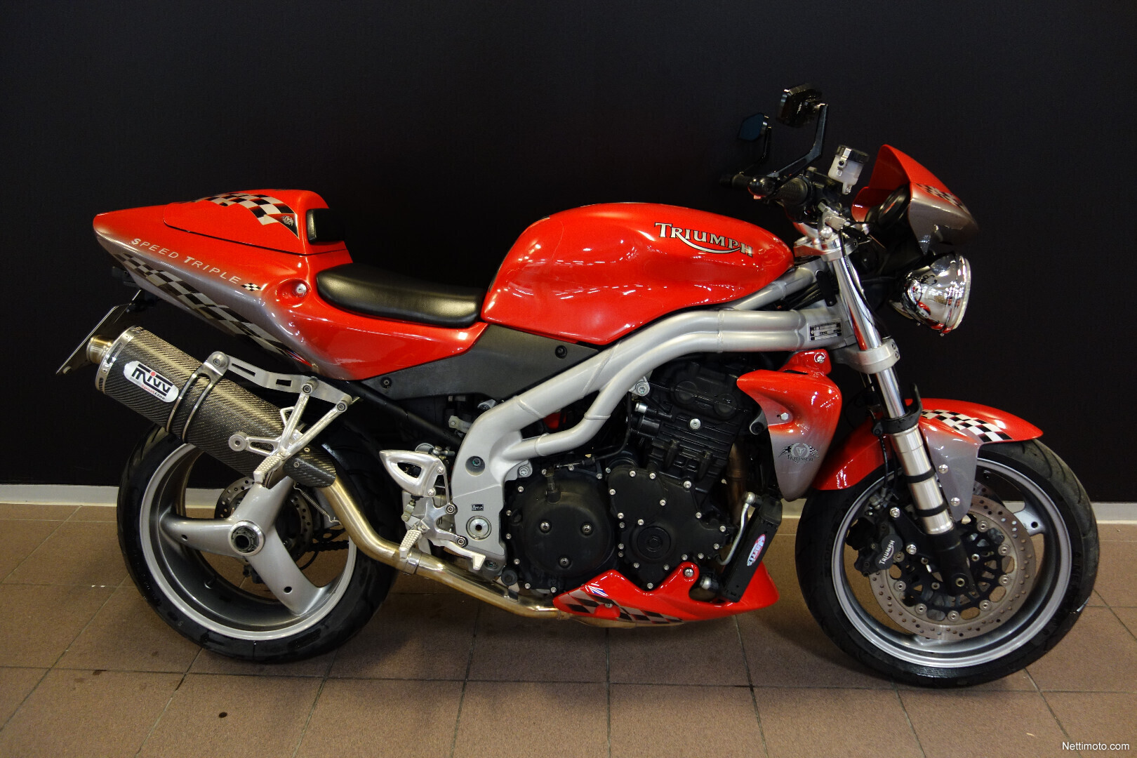 Triumph Speed Triple 955i 1 000 cm³ 2005 Raahe Moottoripyörä Nettimoto