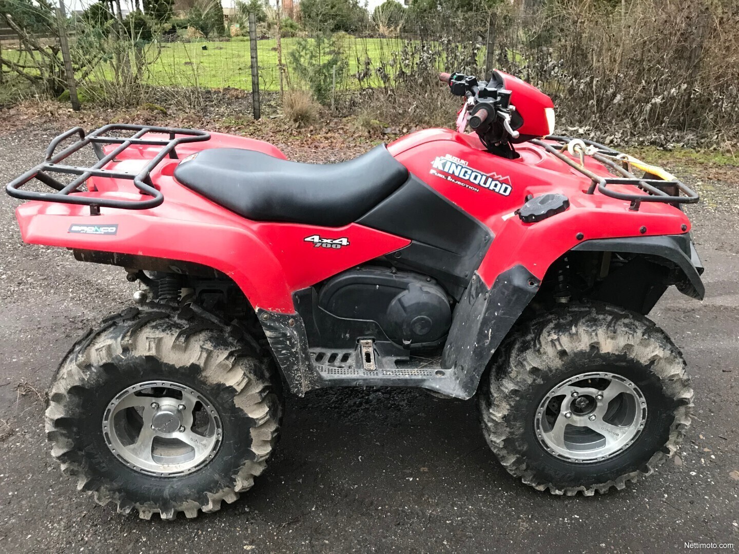 Suzuki kingquad 700