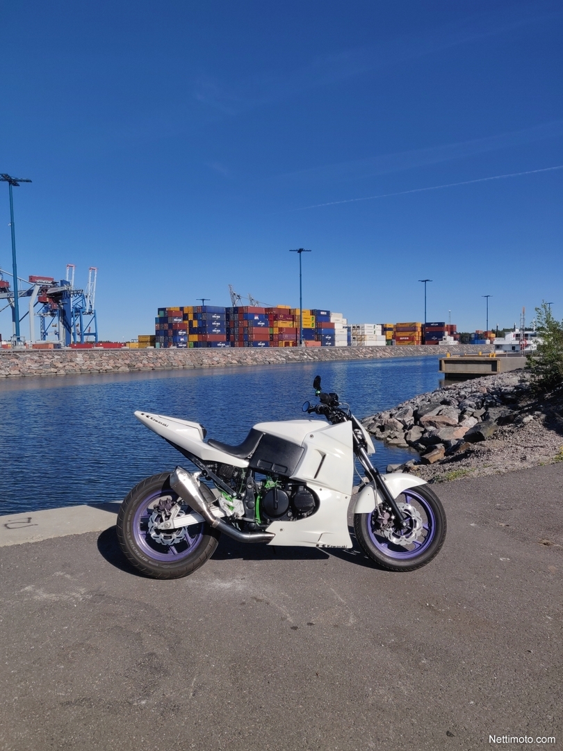 Kawasaki GPZ  GPX 600R 600  cm  1992 Helsinki 