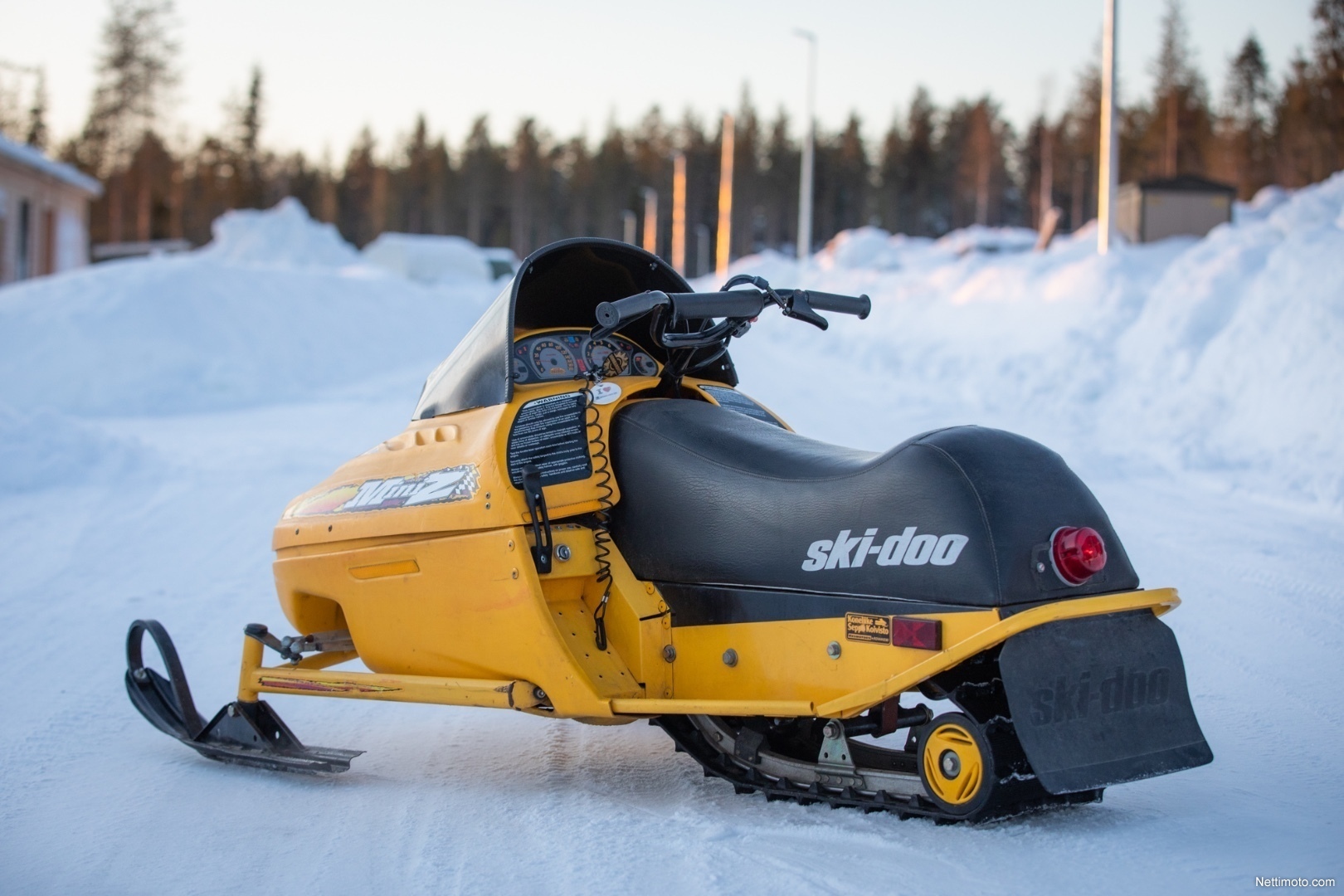 SkiDoo Mini Z 4tahti lastenkelkka, huippu siisti! (huollettu!) 125