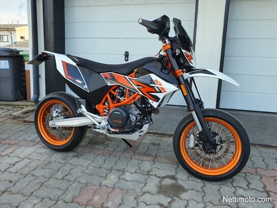 KTM 690