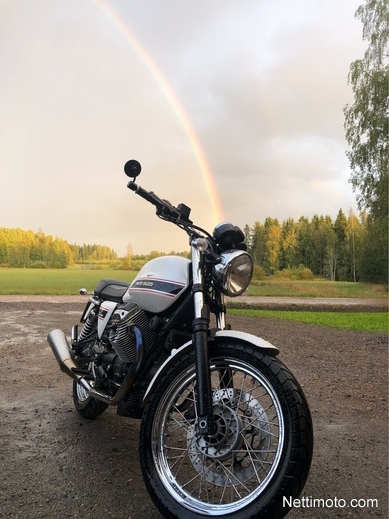 Moto Guzzi V7