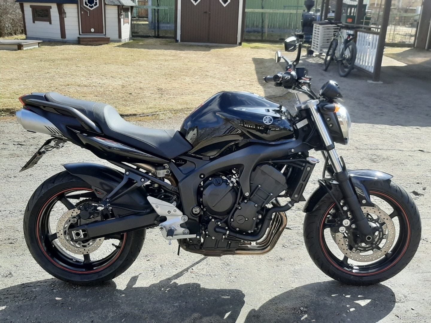  Yamaha  FZ6  N 600  cm  2011 Pieks m ki Moottoripy r  