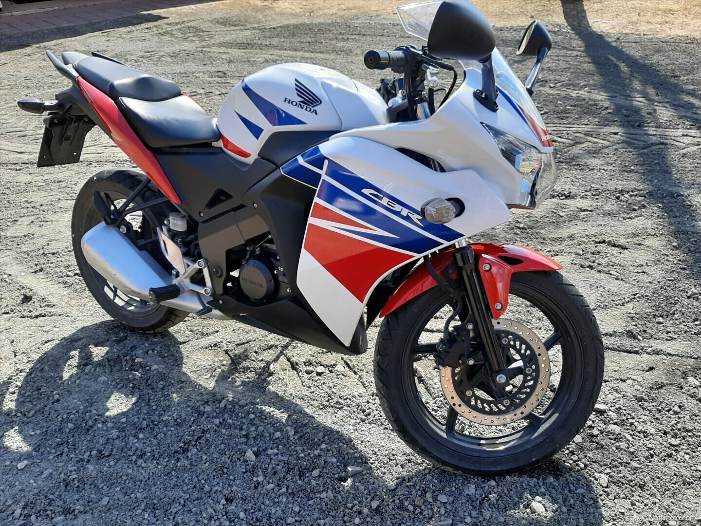 honda-cbr-125-r-125-cm-2016-lapinlahti-moottoripy-r-nettimoto