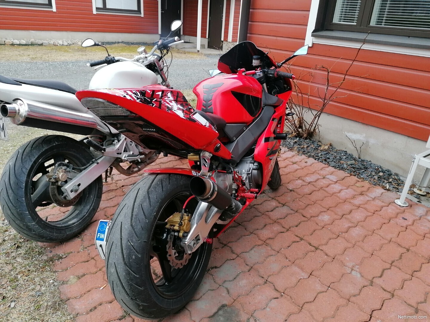 honda cbr 950