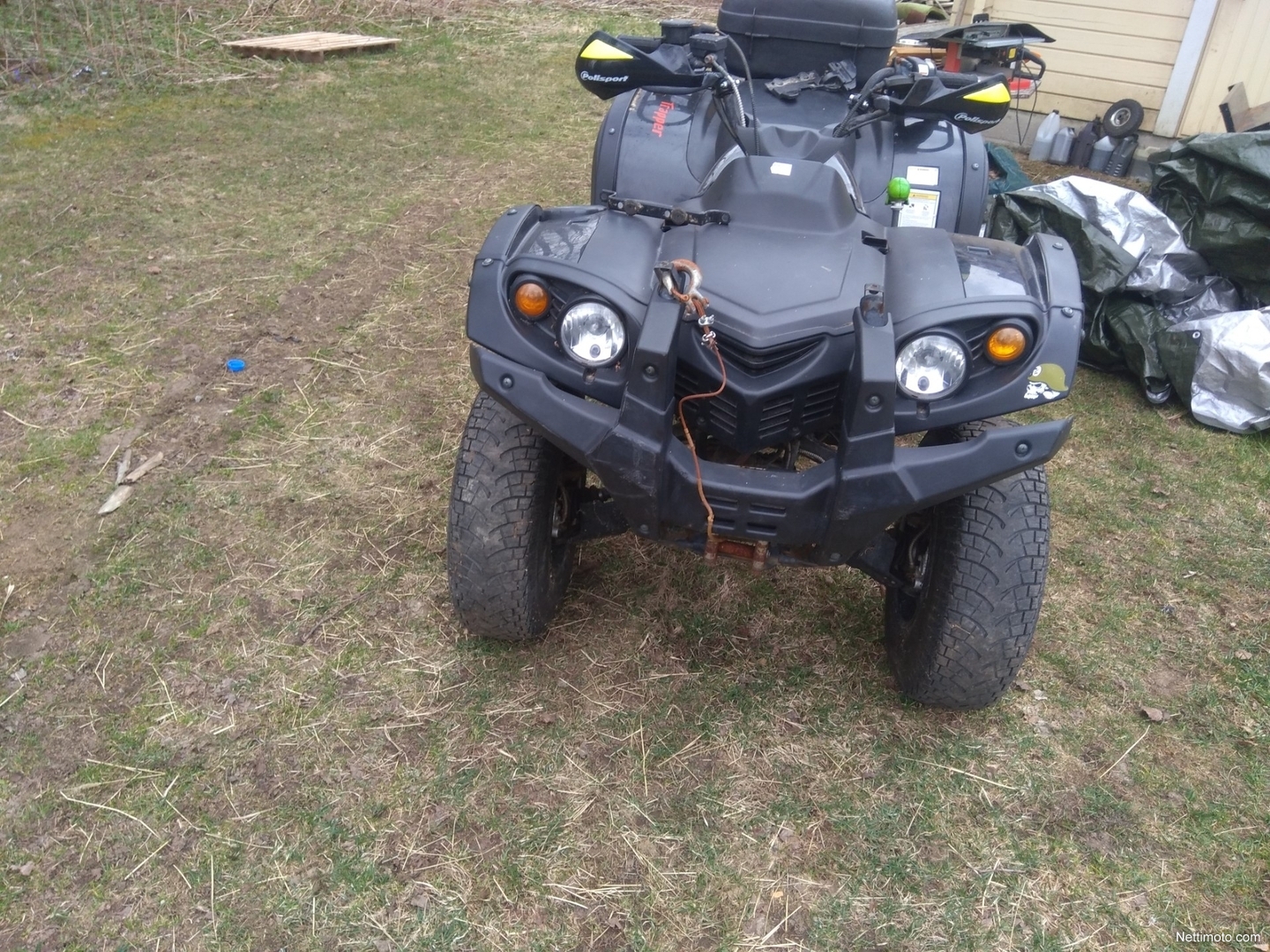 Trapper 700 XL EFI myydään tai vaihdetaan tarjoa 700 cm³ 2011 ...