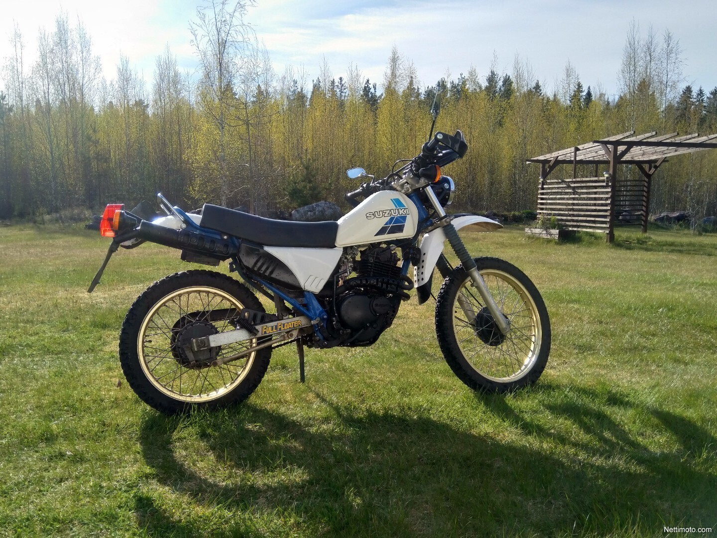 Suzuki dr 250 s