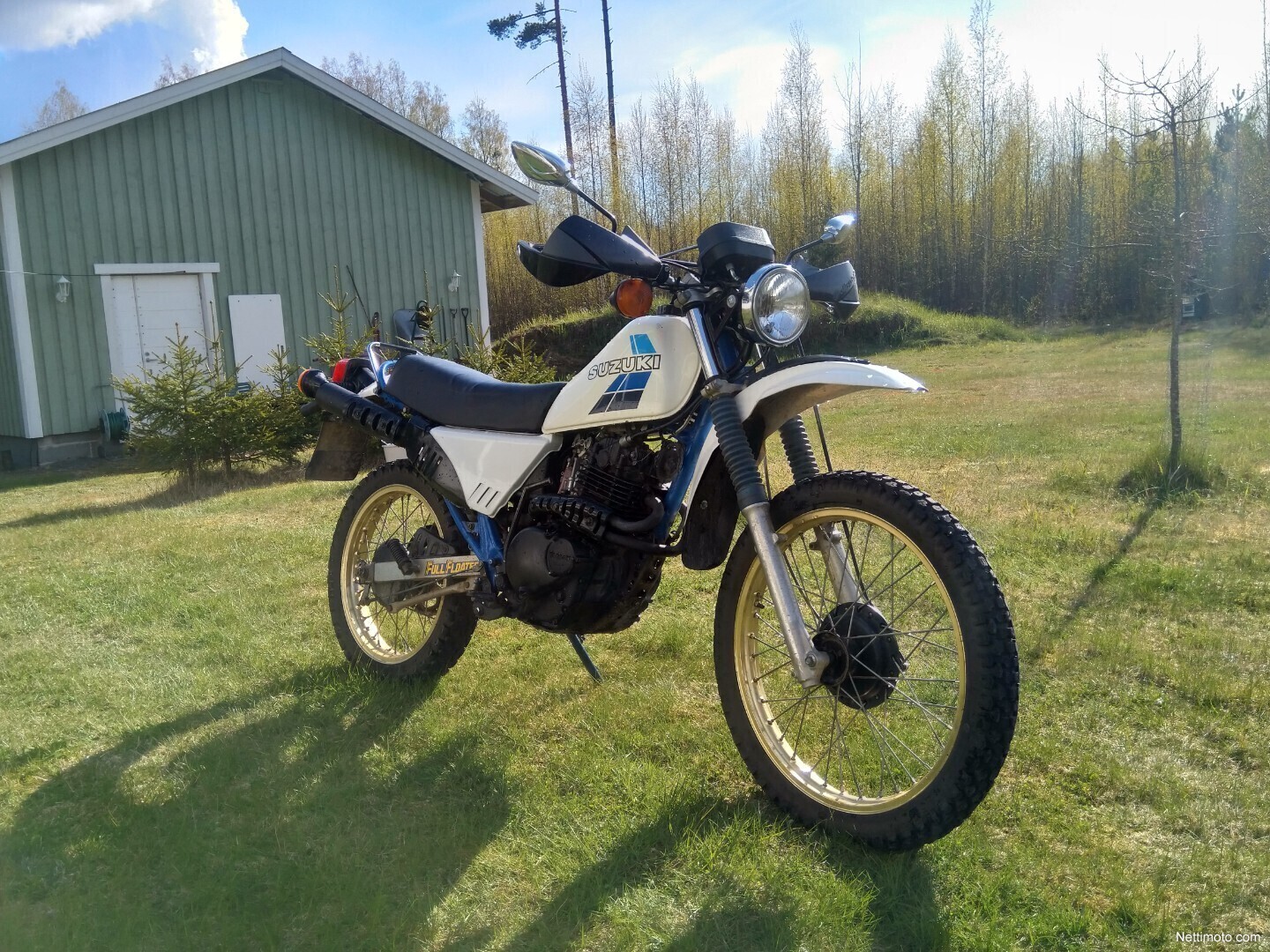 Suzuki dr 250 s