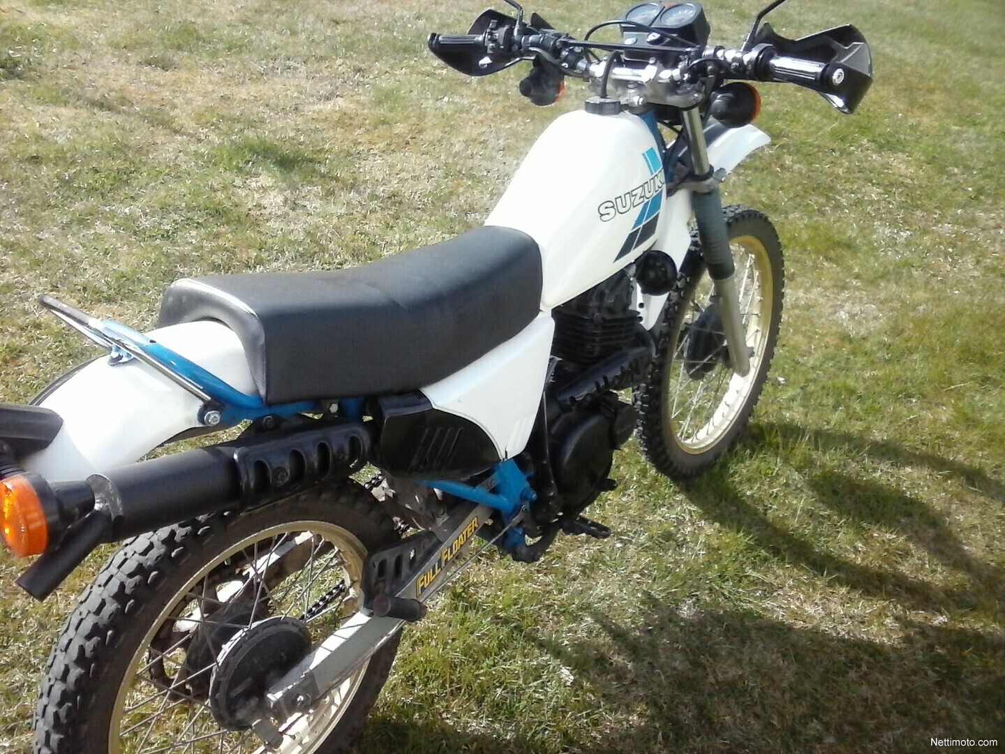 Suzuki dr 250 s