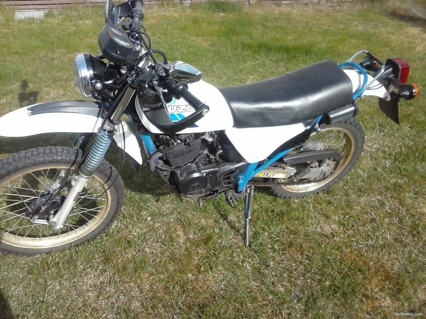 Suzuki dr 250 s