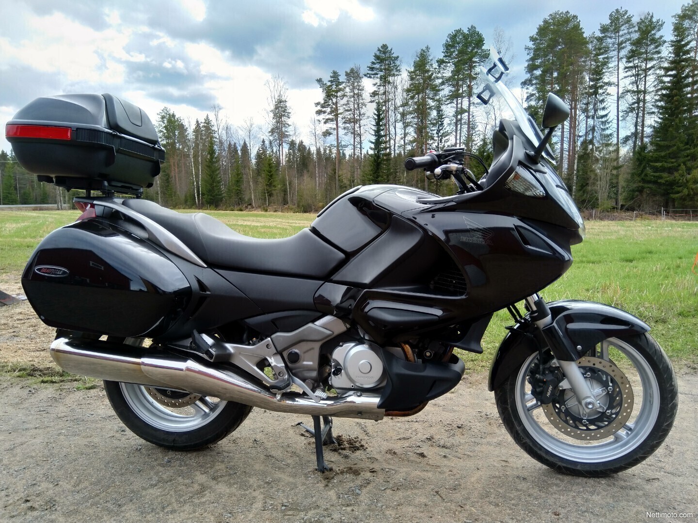 Honda nt 700