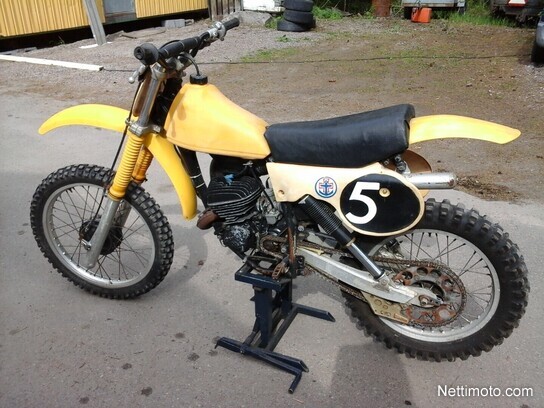 Suzuki RM