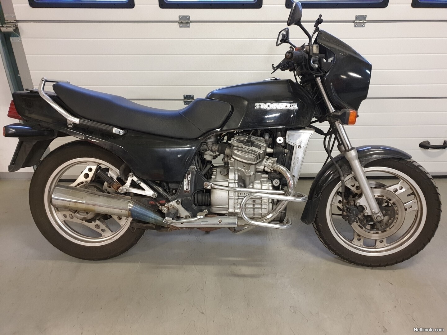 Honda cx машина