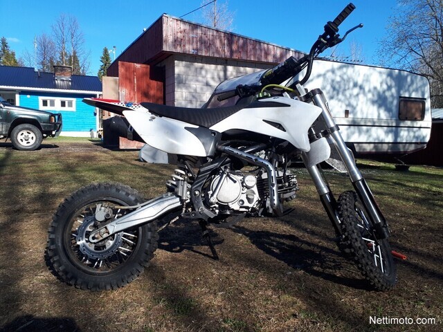BSE - 150 cm³ 2012 - Kuusamo - Moottoripyörä - Nettimoto
