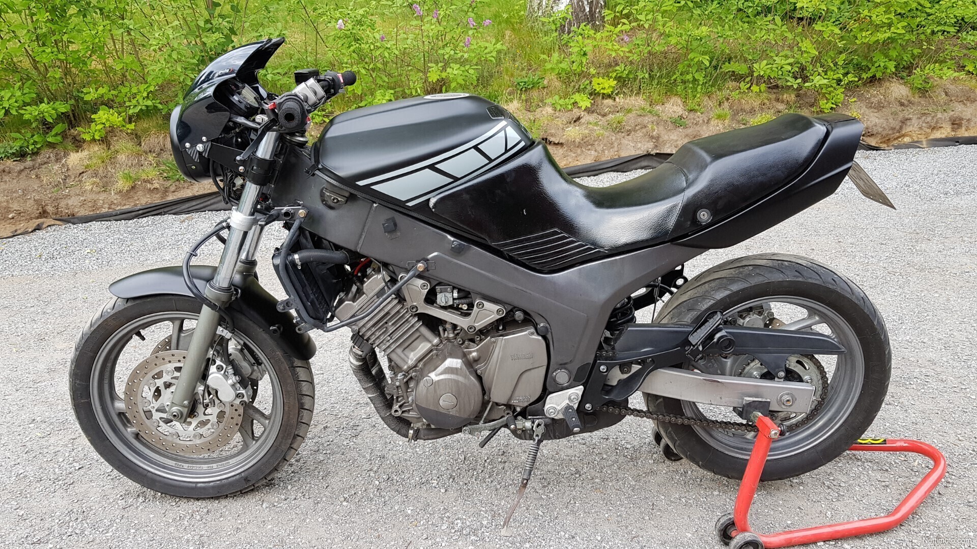 Yamaha tdm 850 2 фото