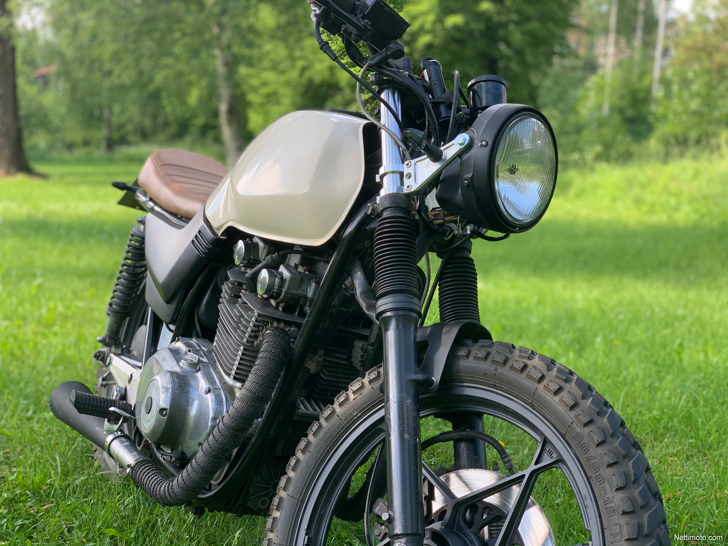 suzuki-gs-450-cafe-racer-450-cm-1982-jyv-skyl-moottoripy-r