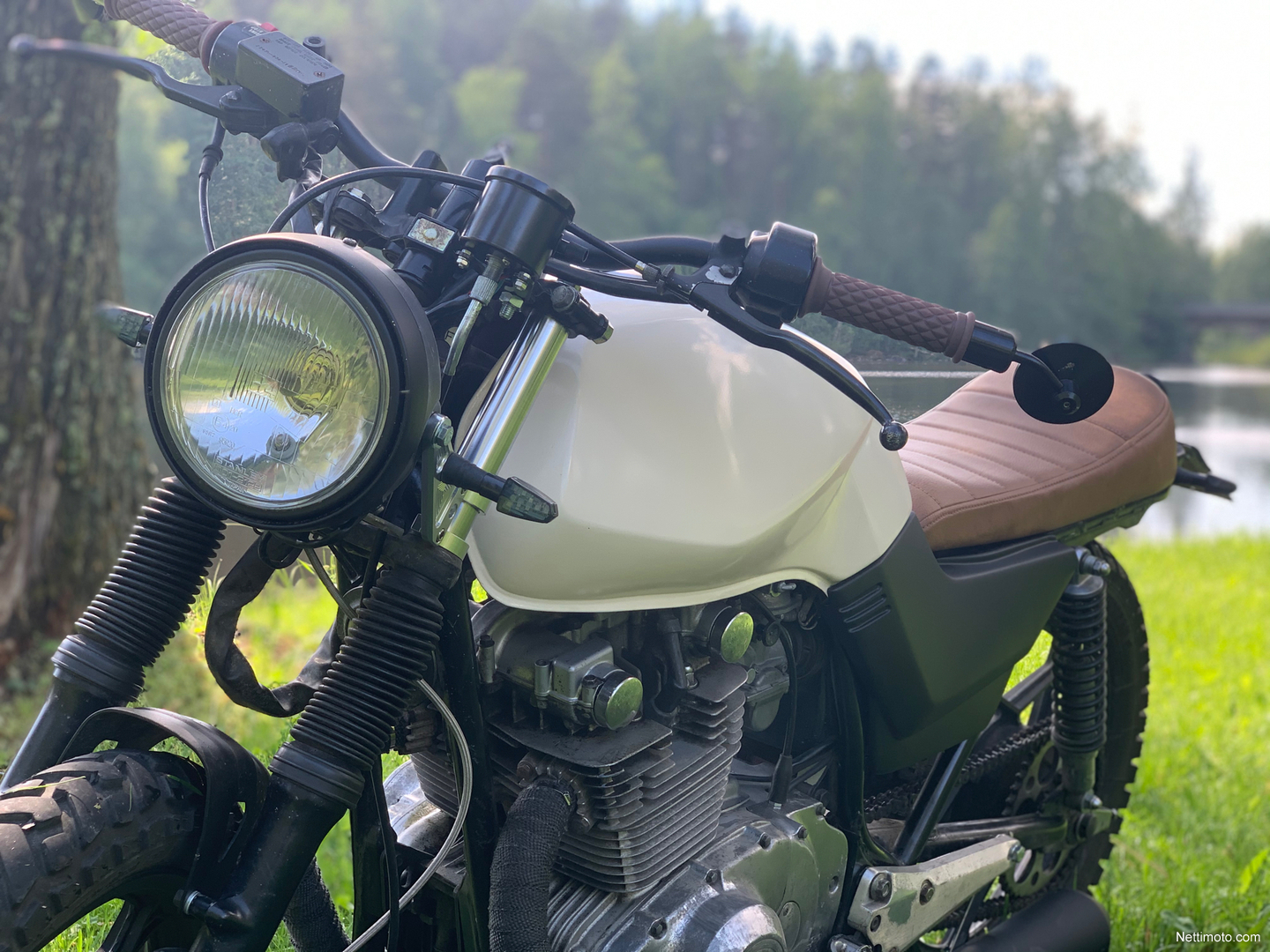 suzuki-gs-450-cafe-racer-450-cm-1982-jyv-skyl-moottoripy-r