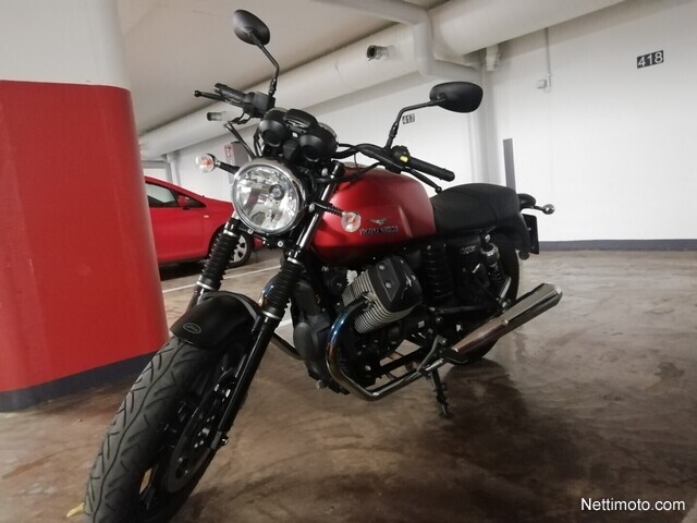 Moto Guzzi V7