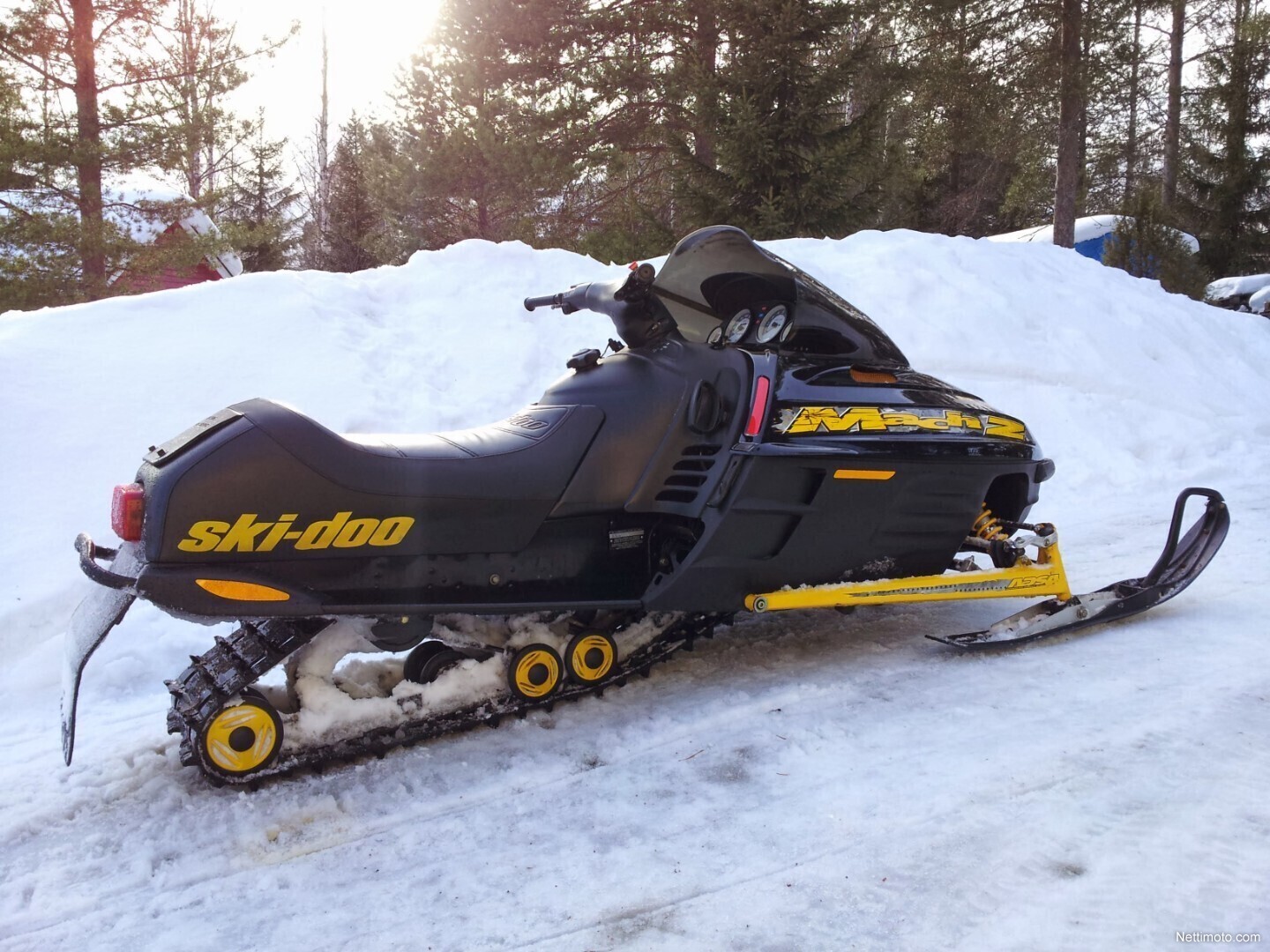 SkiDoo Mach Z 800 triple 800 cm³ 1999 Vahto Moottorikelkka Nettimoto