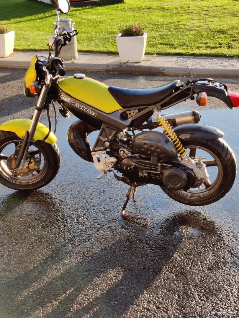 Suzuki street magic 50