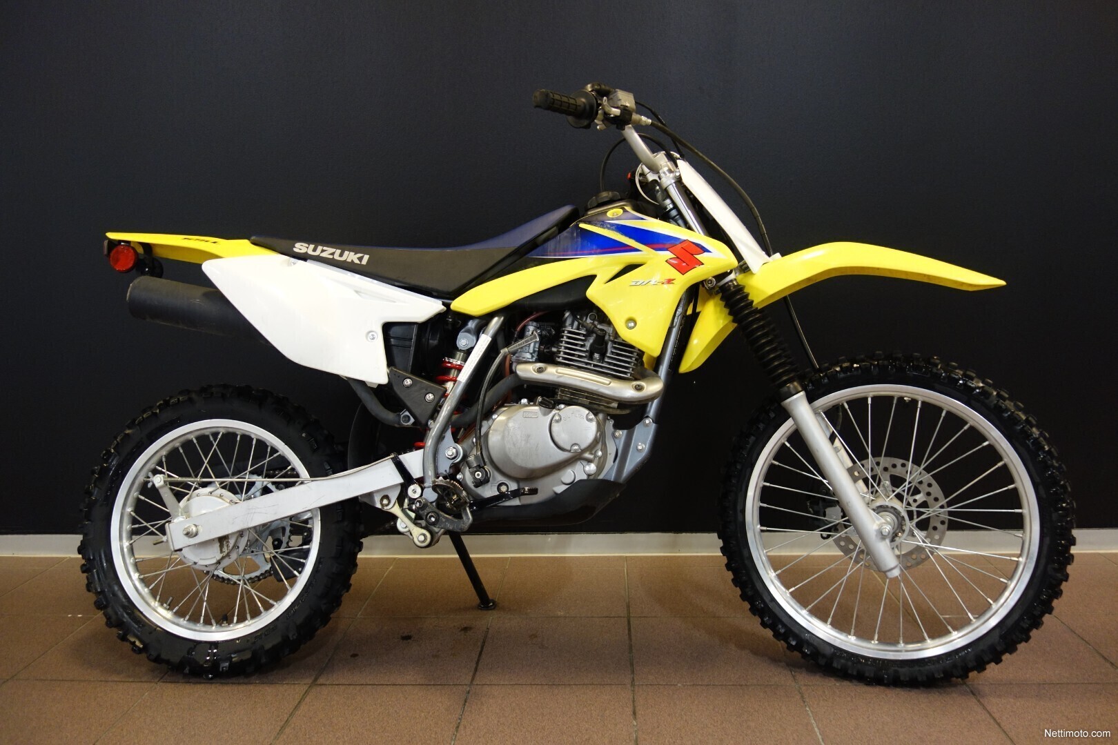 2009 Drz 125 Seat Height