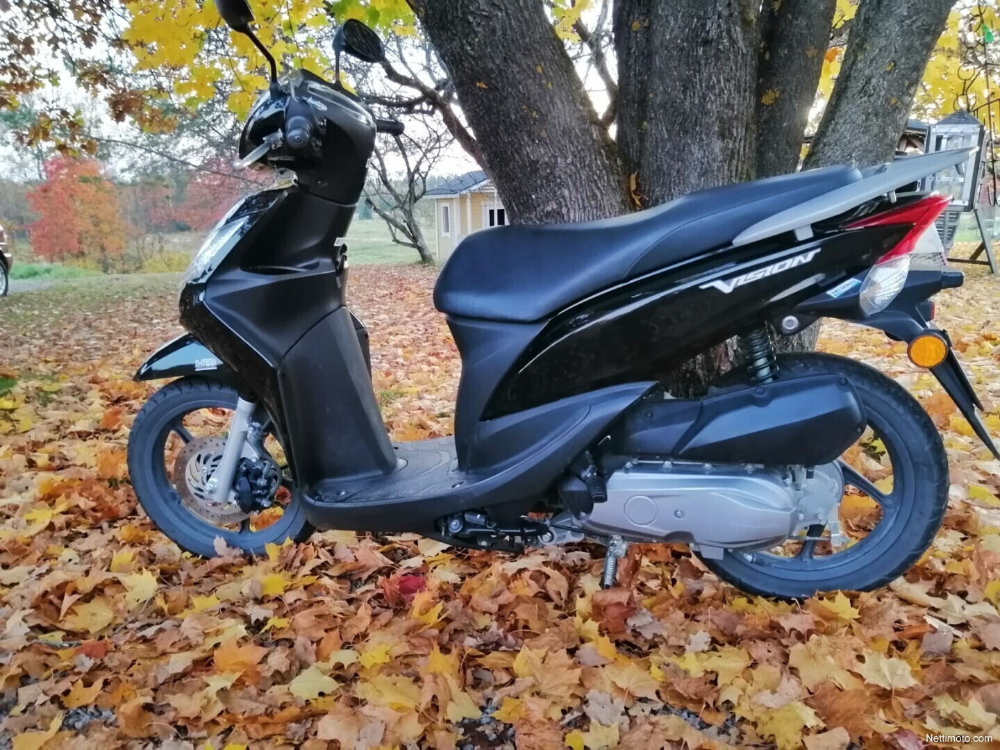Honda Vision NSC50 vision 50 cm³ 2015 Karstula Skootteri Nettimoto Honda Vision NSC50 vision 50 cm³ 2015 Karstula Skootteri Nettimoto