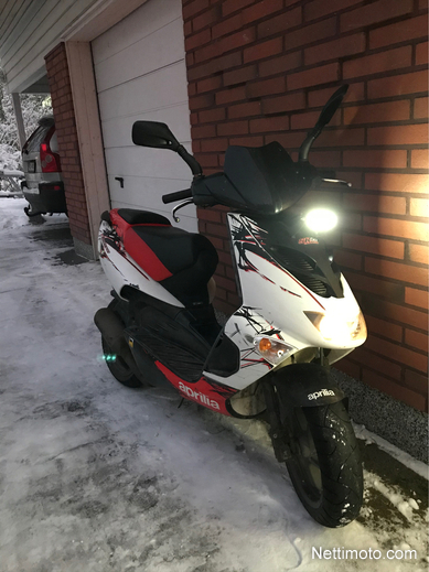 Aprilia SR