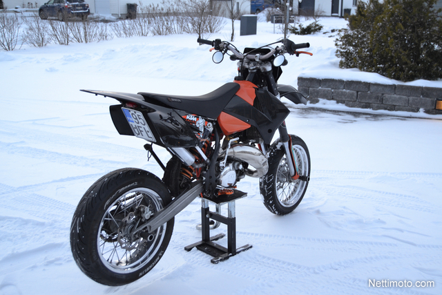 KTM 125