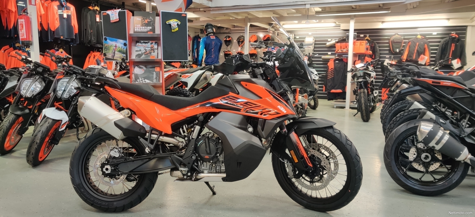 ktm adventure 900