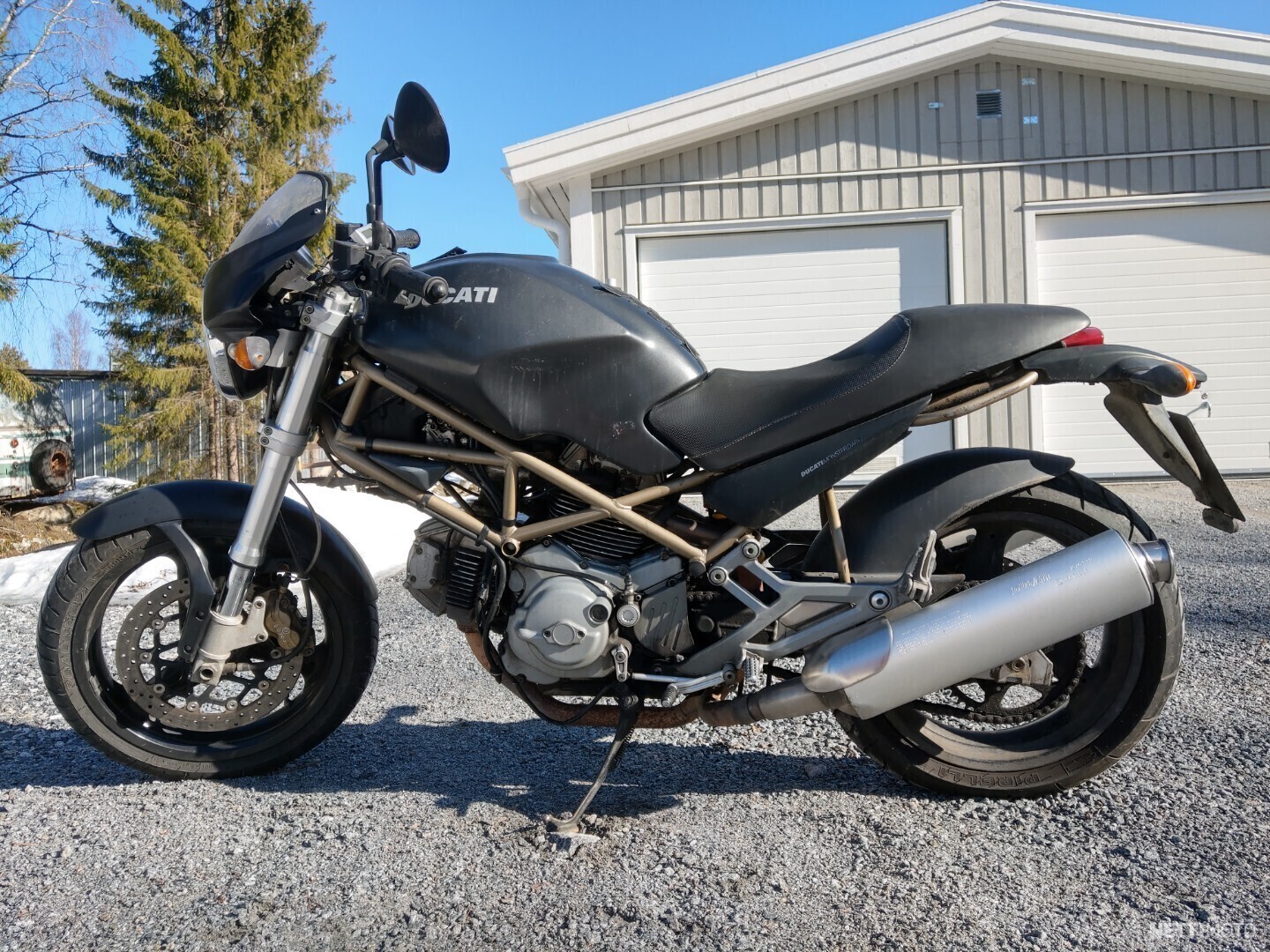 2001 ducati monster 600