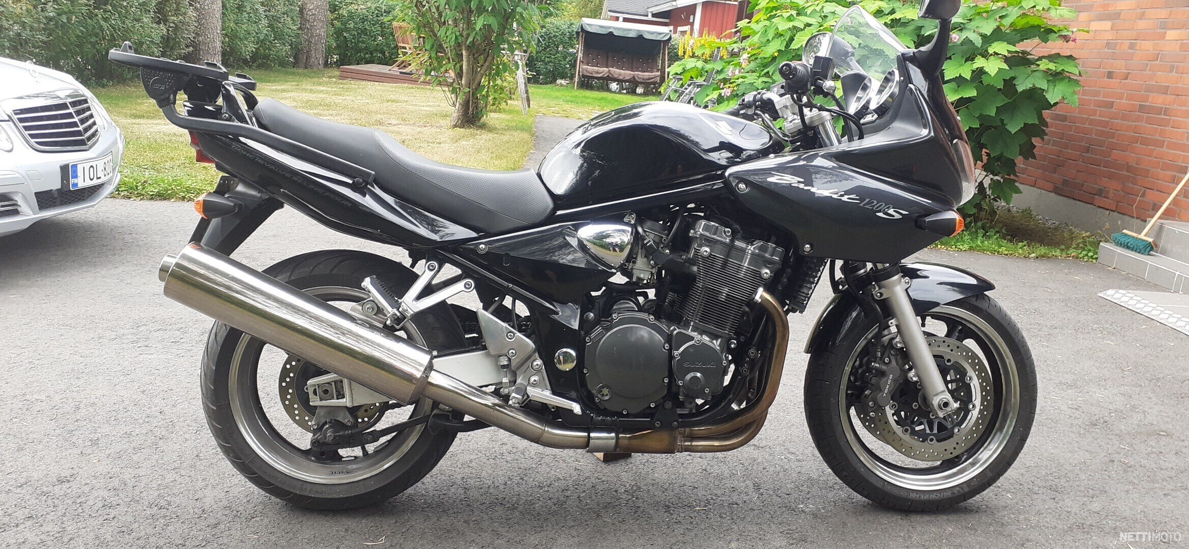 Suzuki gsf 1200s
