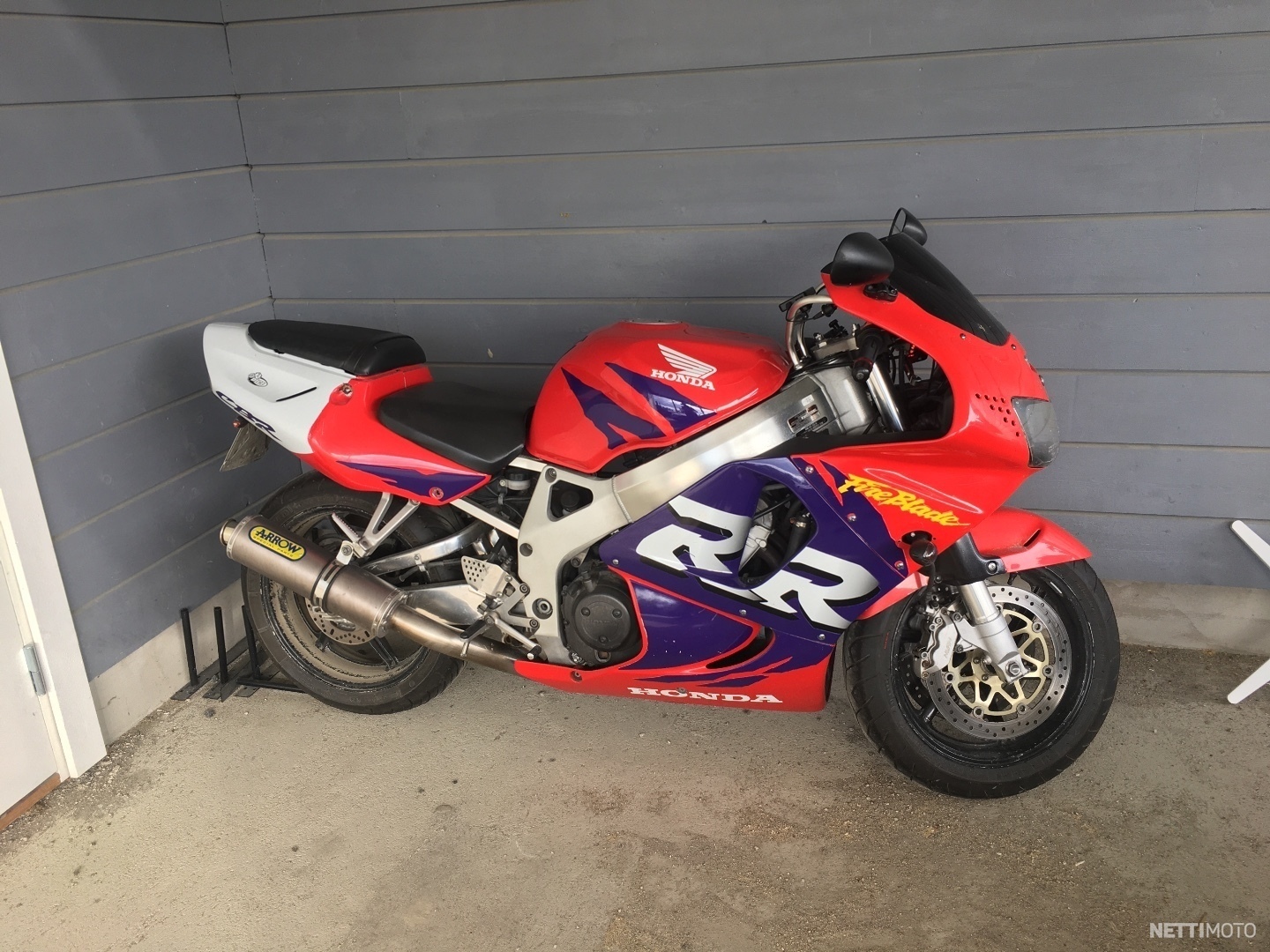 Honda cbr 919 fireblade