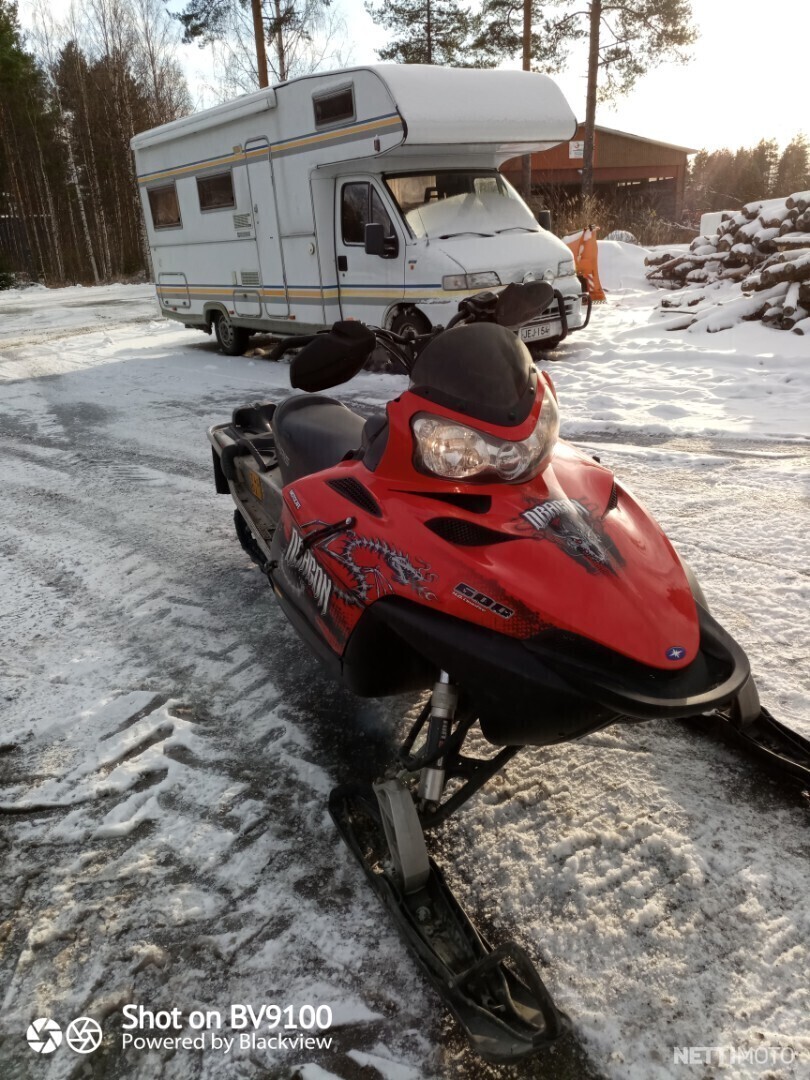 Polaris 600 SwitchBack Switchback Dragon 600 cm³ 2009 Vaala