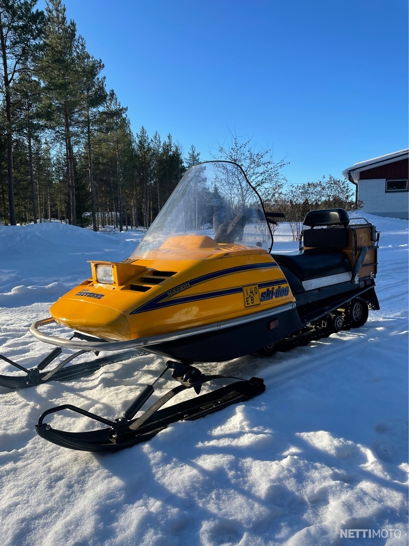 SkiDoo Safari Cheyenne VIIKONLOPUN TARJOUS! 500 cm³ 1989 Luoto