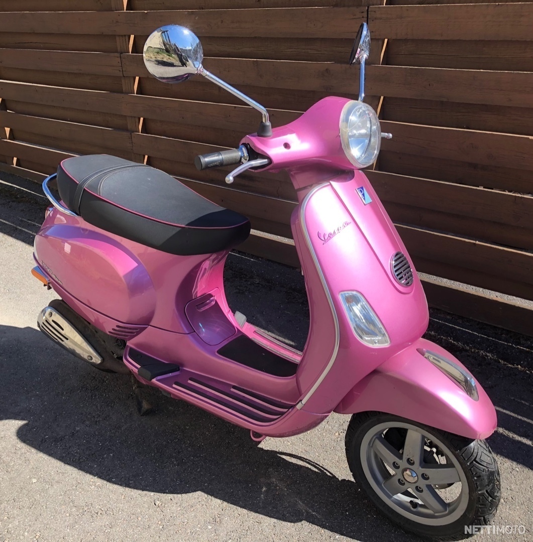 Piaggio Typhoon Vespa LX 50 4V 50 cm³ 2011 - Helsinki - Moped - Nettimoto