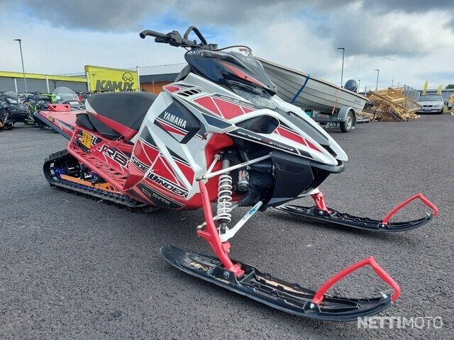 Yamaha Sidewinder B-TX 153". Pitkätelainen Turbokelkka! 1 000 Cm³ 2018 ...