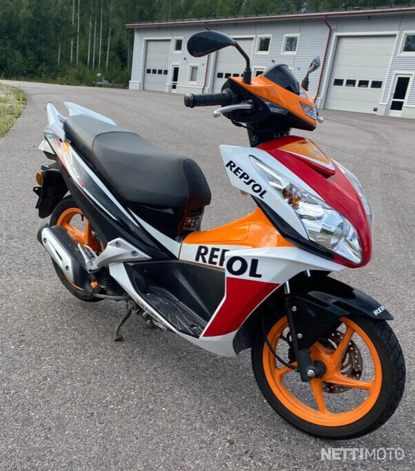 Honda Nsc Nsc R Cm Lohja Scooter Nettimoto