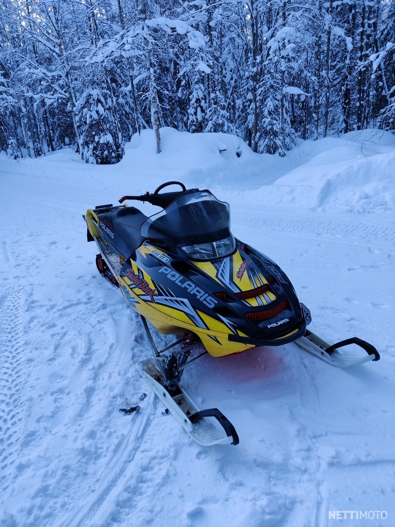 Polaris 800 Switchback 800 cm³ 2004 - Sodankylä - Snow Mobile - Nettimoto