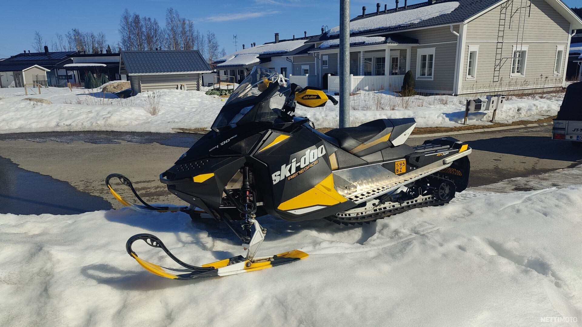 Ski-Doo Renegade Sport 600 ACE 600 cm³ 2011 - Kuopio - Moottorikelkka -  Nettimoto